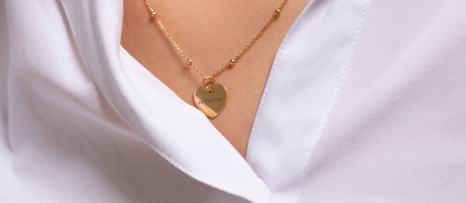 Idée cadeau femme 30 ans : sublimez chaque moment spécial avec un bijou personnalisé