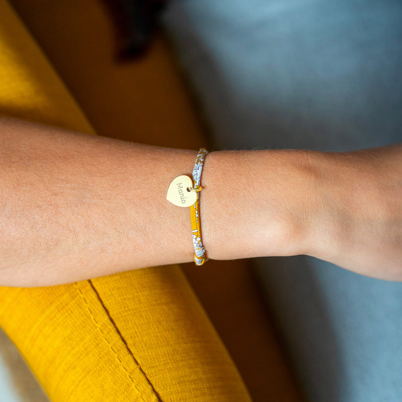 Un bijou brillant, bracelet cœur 15mm plaqué or avec lien Liberty Clivia.