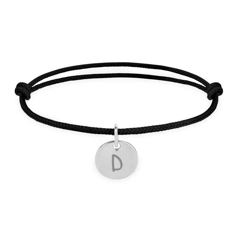 Élégant bracelet personnalisé avec une médaille argentée de 10mm et un cordon noir.