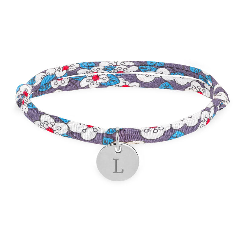Bracelet argenté 10mm avec médaille personnalisée, agrémenté de Liberty Iris