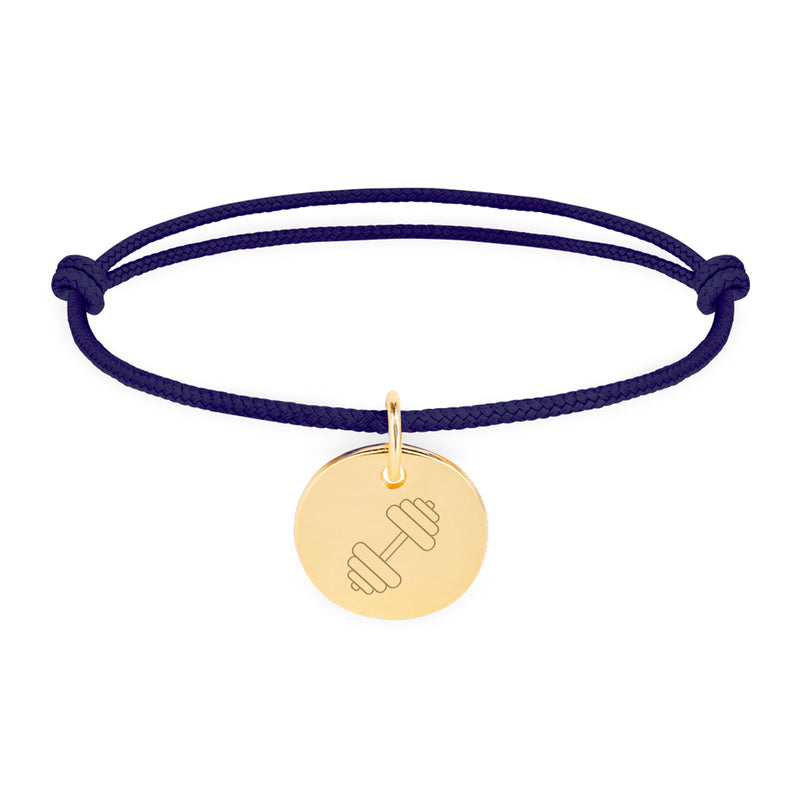 Bracelet personnalisé avec médaille en plaqué or, orné d'un cordon bleu marine, pour une touche élégante.