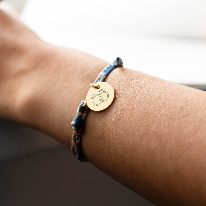 Bracelet élégant, médaille personnalisée 15mm, plaqué or, lien Liberty lilas.