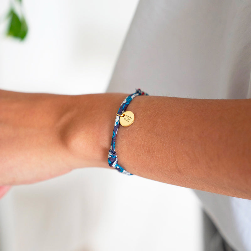 Bracelet Personnalisé Médaille 10mm Plaqué Or. Lien Liberty avec Médaille pour un style unique.