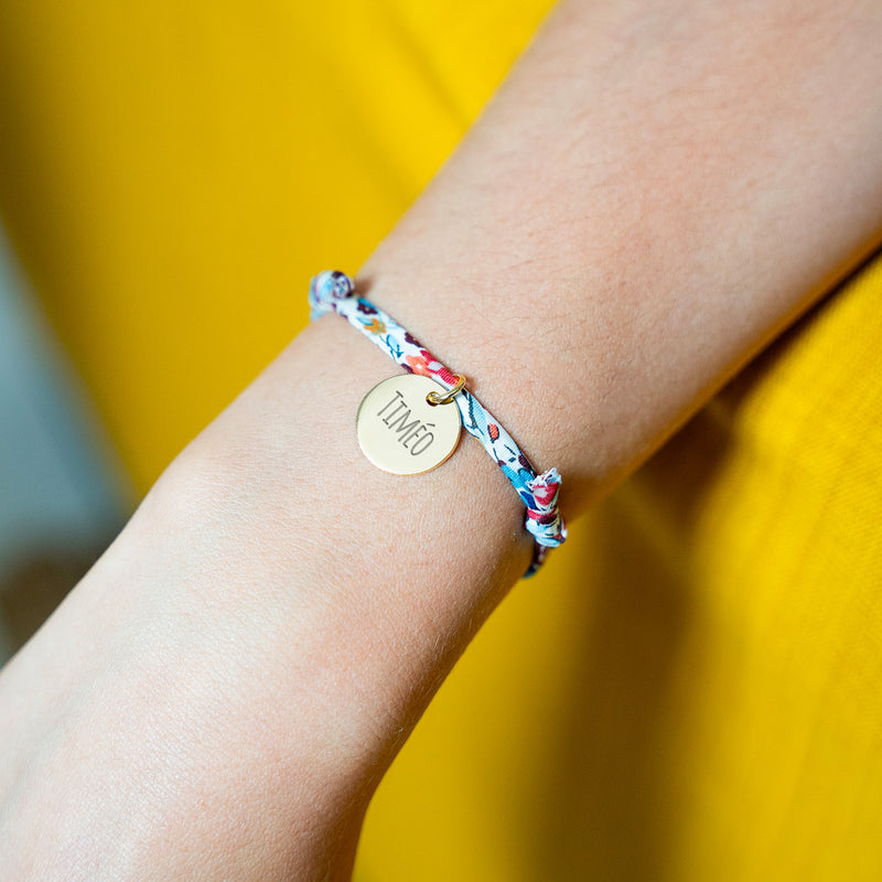 Bracelet médaille plaqué or sur lien Liberty Pavot, personnalisation incluse