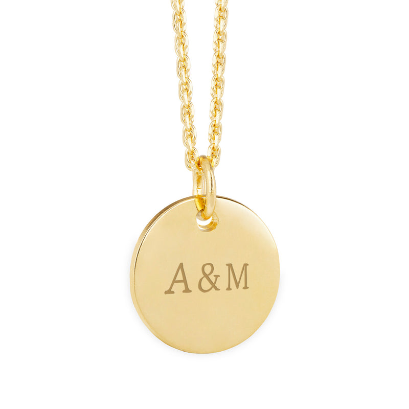 Élégant pendentif personnalisé en plaqué or, idéal pour exprimer votre style unique.