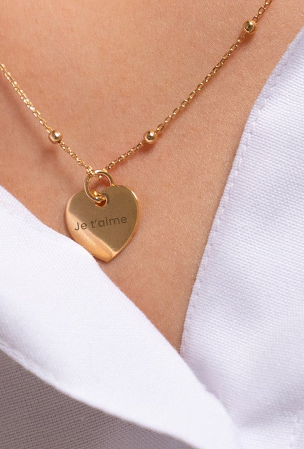 Idée cadeau femme 30 ans : sublimez chaque moment spécial avec un bijou personnalisé