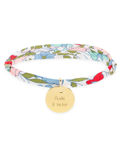 Magnifique bracelet personnalisé avec une médaille de 15mm plaqué or et un lien Liberty Hortensia.