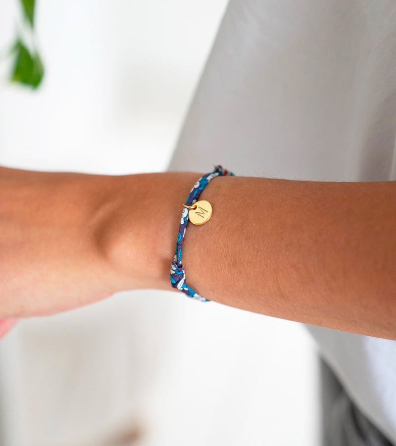 Bracelet Personnalisé Médaille 10mm Plaqué Or. Lien Liberty avec Médaille pour un style unique.